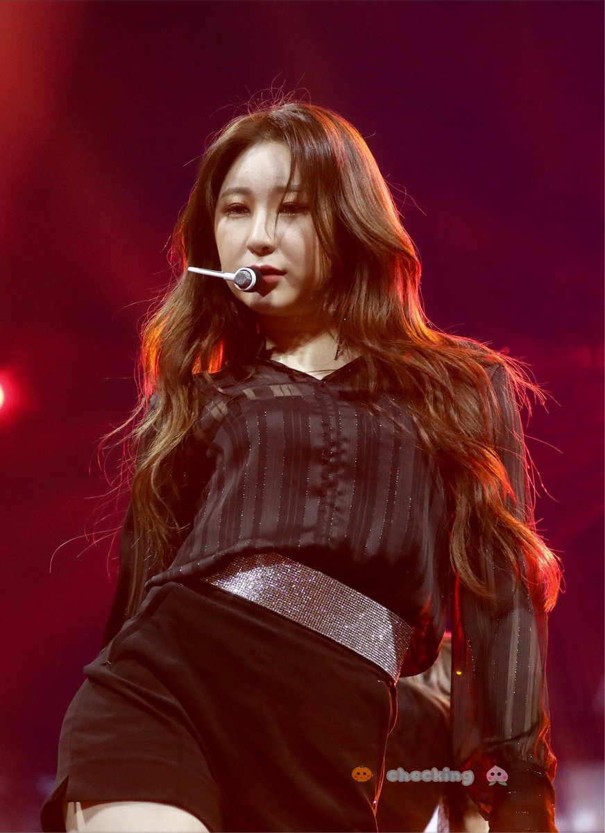 checking_M's tweet image. 190706 KCON NY 😎🇺🇸

#Chaeyeon #leechaeyeon #이채연 #チェヨン #IZONE