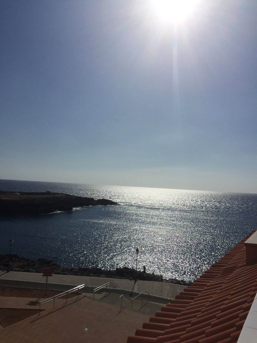 c_klopp's tweet photo. Hit lucky with our balcony!! 😎🥵 https://t.co/9JNRVBA54b