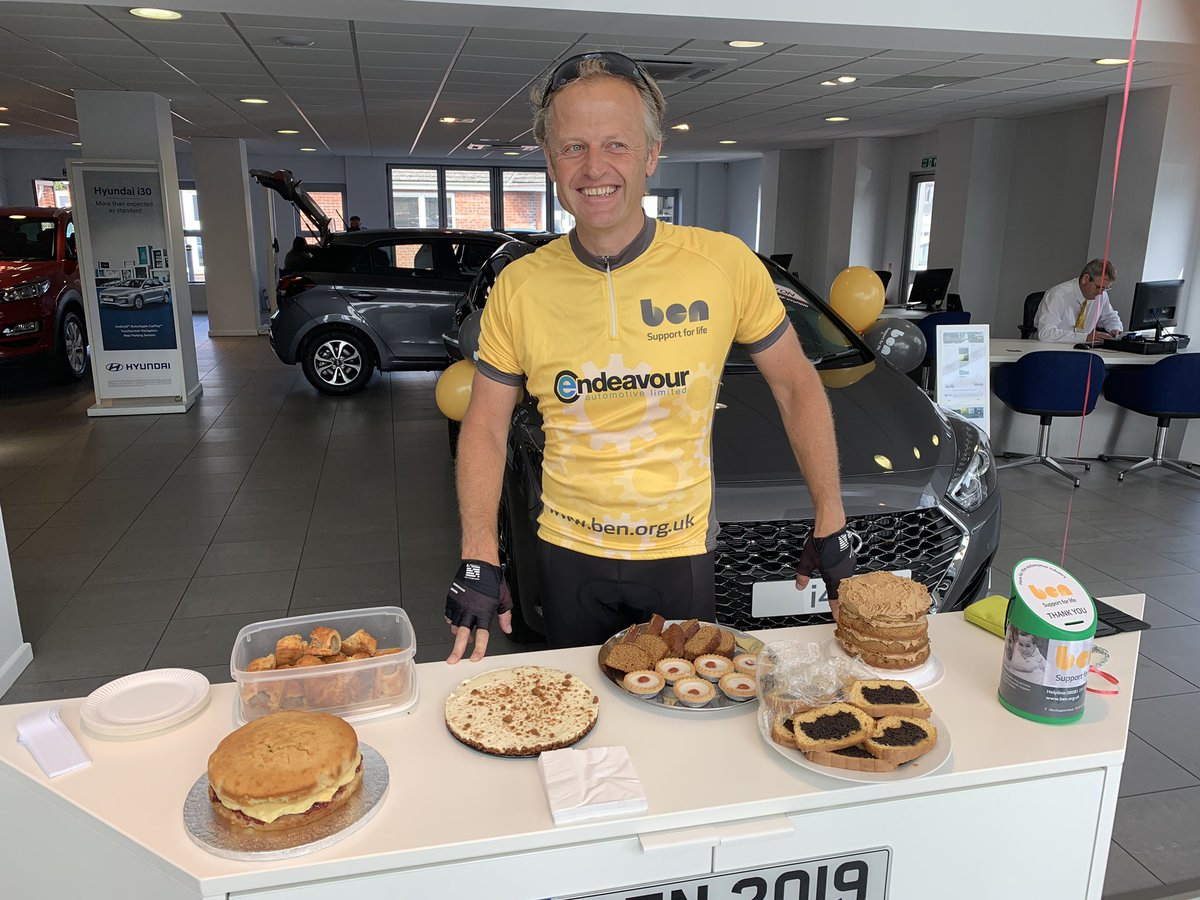 AdrianWallingto's tweet photo. @BenSupport4Auto @EndvHyundai @jC32154686 @pws63 @volvocarslondon @LEVCWestLondon @VolvoMaidenhead @EndeavourLotus @CarsSlough First stop @EndvHyundai @EndeavourLotus what a welcome https://t.co/VcvzbhbW1q