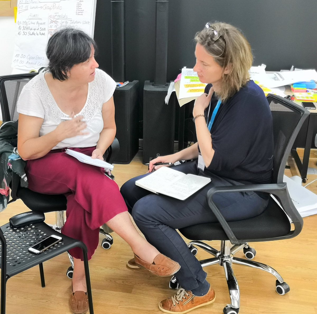 Emp_Ppl_Award's tweet photo. @SiemensStiftung Help Desk additionally to #epWorkshop sessions - an effective way to receive direct advice. #epNetwork make use of it! #epAward2019 #helpdesk https://t.co/mnEyke8Aiq