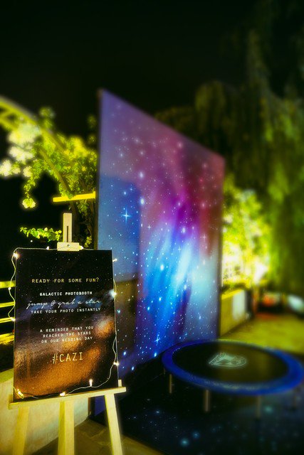 sparklesndust's tweet photo. Galactic Photobooth 🌕💫✨

#CAZI #sparklesndust #lebaneseweddings #stardust #starstheme #weddinggoals #marryme #khaleejiweddings #galacticwedding #stargazing #sparkle #bridetobe #photobooth #jumpforme https://t.co/jEjOtyMkEK