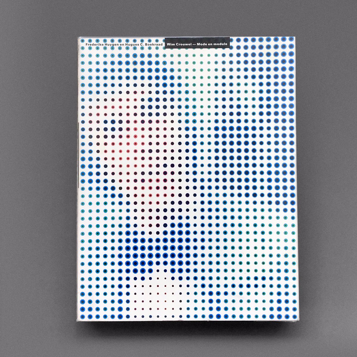 Finally getting around to picking up the #BookCover2019 challenge from @lara_hanlon. From the shelf of <a href="/Atelier_DS/">Atelier David Smith</a>. 

7 books, 7 days, no comment.
1/7 - Passing challenge on to #DavidJoyce <a href="/LanguageDublin/">Language</a>