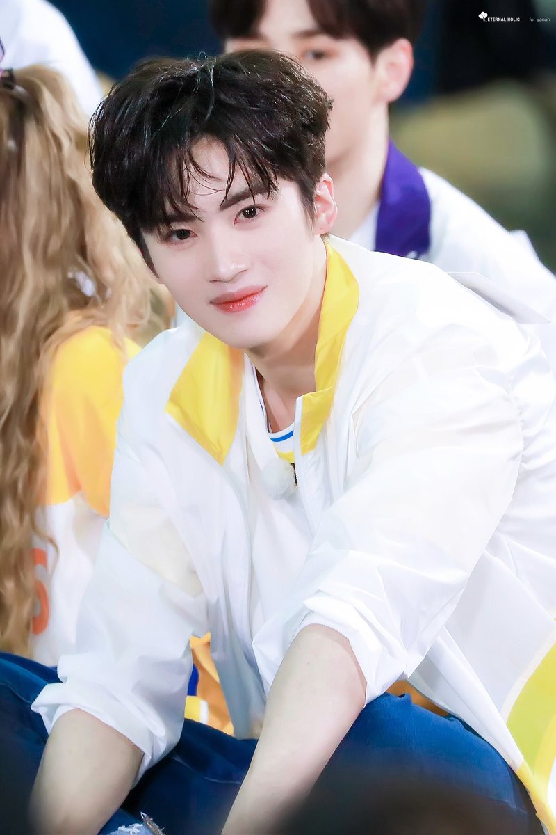 Eternal_holic_'s tweet photo. 190515
#옌안 #YANAN #闫桉 #PENTAGON  #펜타곤 https://t.co/N7jh7kb6I3