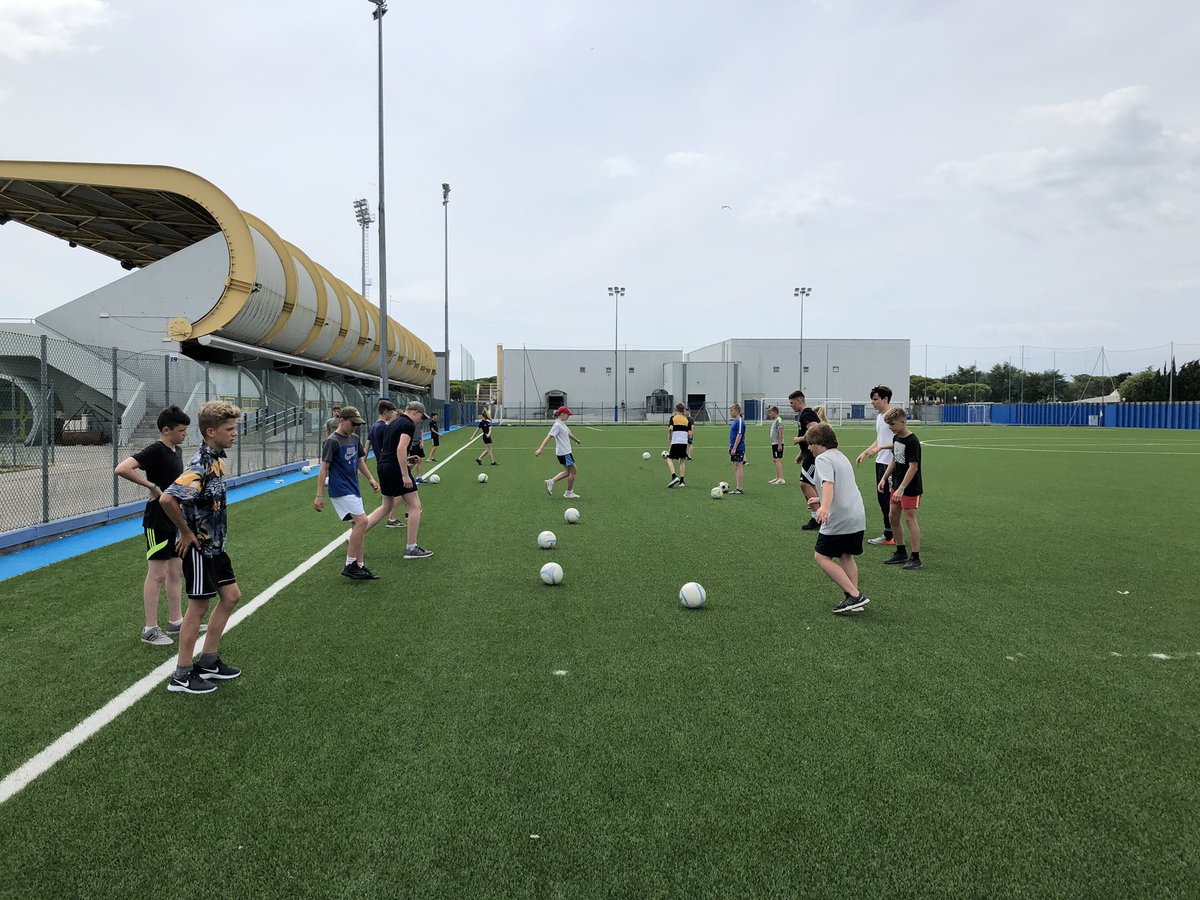 Sports Report tweet media