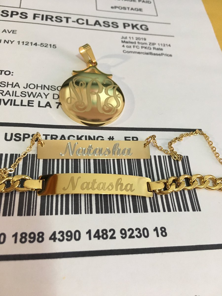 _darrilyn's tweet photo. Adult ID bracelet & bar necklace set w/a monogram 3 initial necklace ๐๐๐ฉ #FreshlyMade #OrdersGoingOut #GetYouOne https://t.co/ROoeMAYU1p