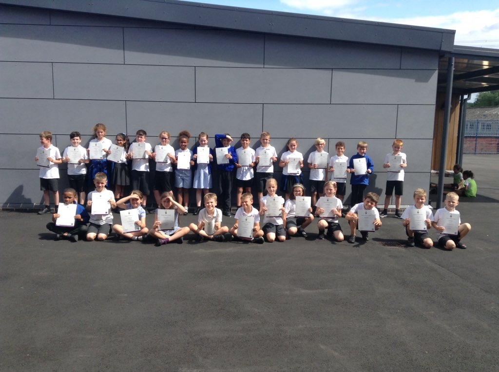 latimerprimary's tweet image. Well done to #ClassER and #ClassAF for achieving their  Bronze Arts award from Trinity College London after their Street Dance workshop earlier in the term! #LatimerArt