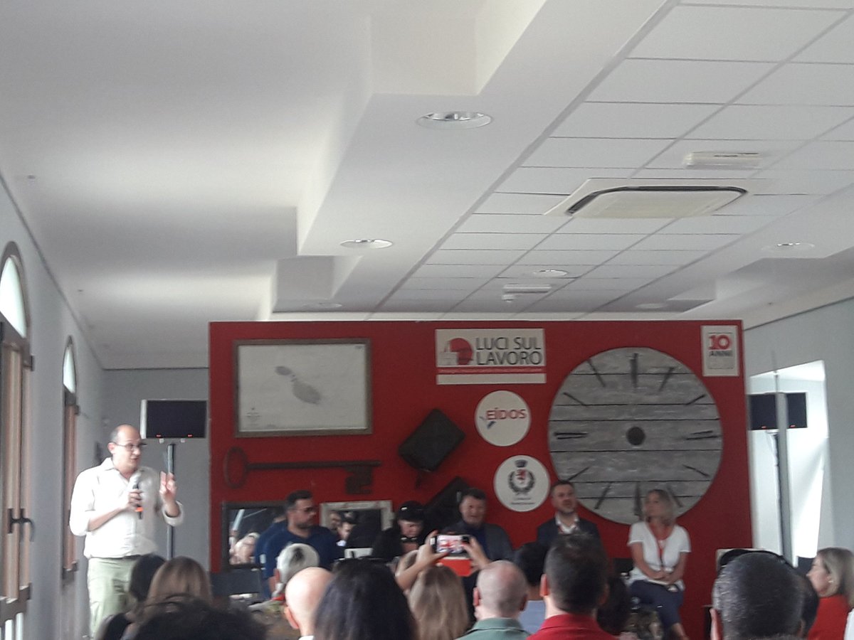 ItalianWelfare's tweet photo. Stefano Castrignanò per @ItalianWelfare interviene a @LucisulLavoro 2019 #LSL19 https://t.co/VlhjFQGP5n