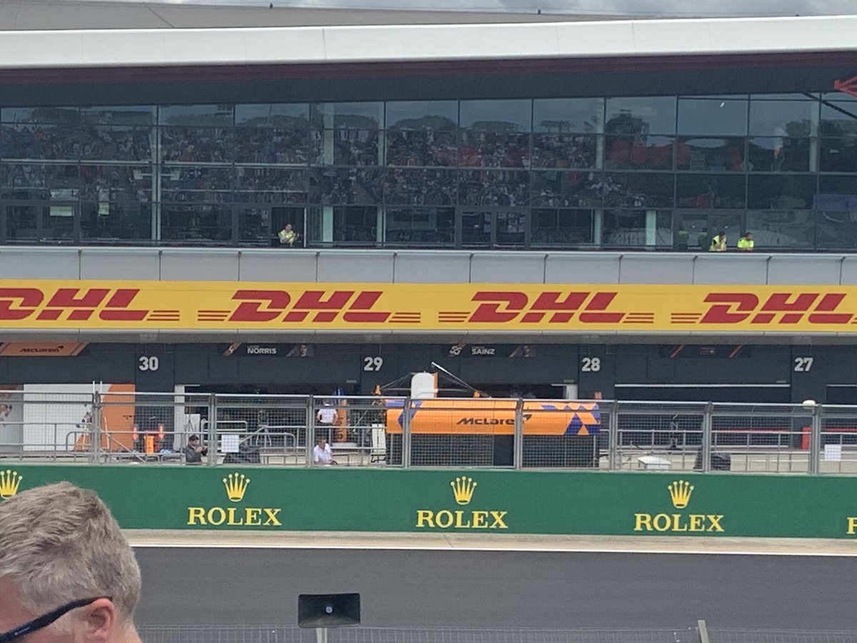 accywingy's tweet photo. Give us a wave @LandoNorris #F12019 #McLaren #wingysstag https://t.co/vV7CqsbMll