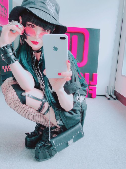 日本ガーターベルト協会さん の最近のツイート - 1 - whotwi