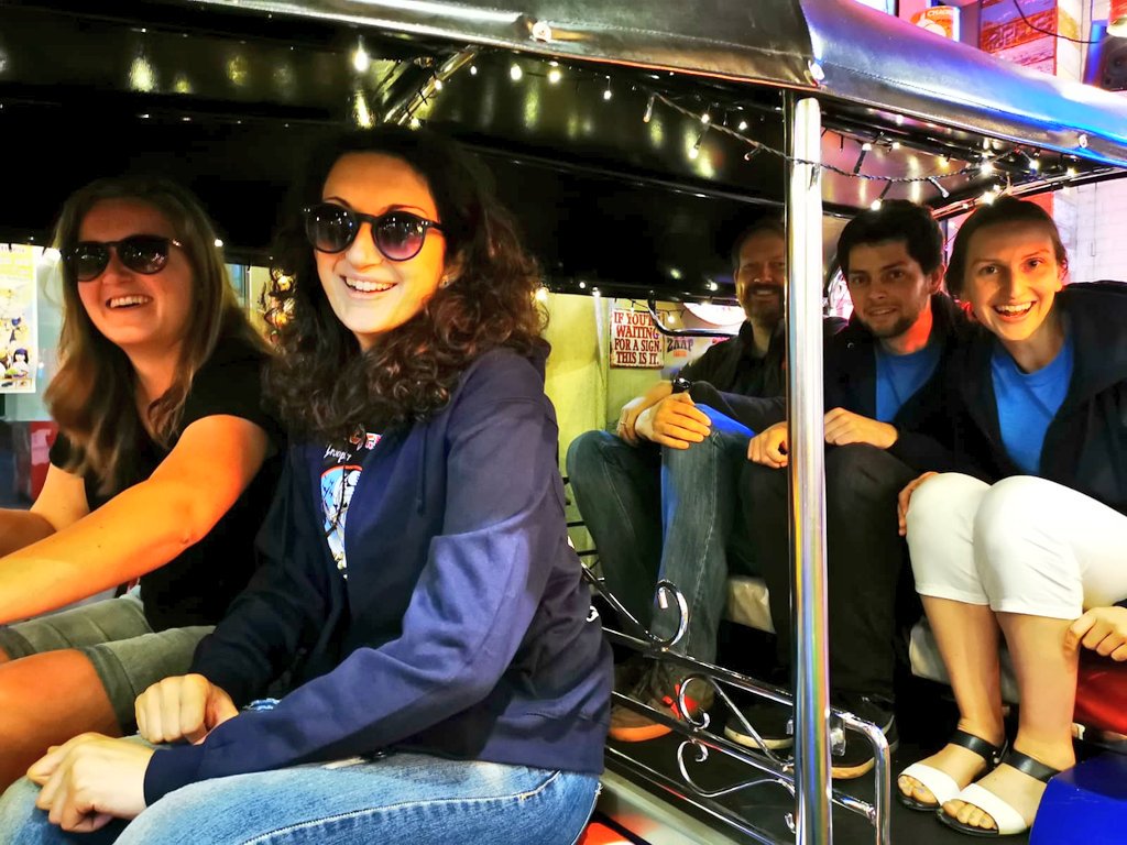 epsr2019's tweet photo. Committee members taking our last-remaining keynote @Vermeer_Lab to the airport in style! Thanks to all our wonderful speakers for inspiring us over the last few days 🌱 https://t.co/r413YnGrKG