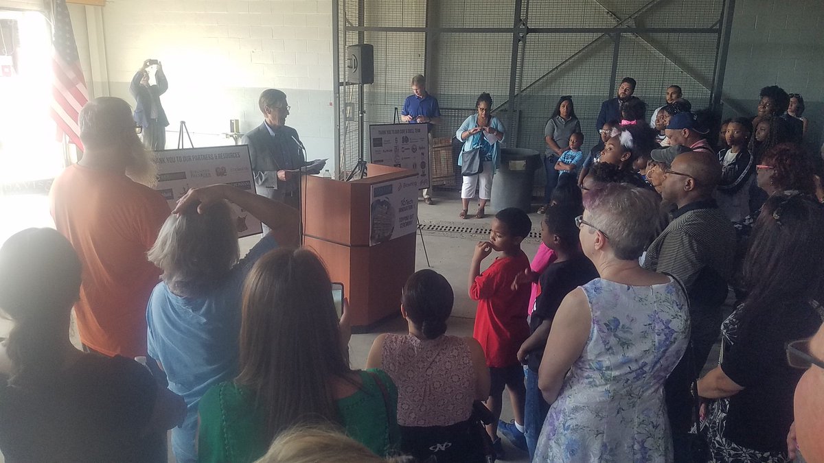 16Techinnovate's tweet image. Kicking off the #toppingoff.