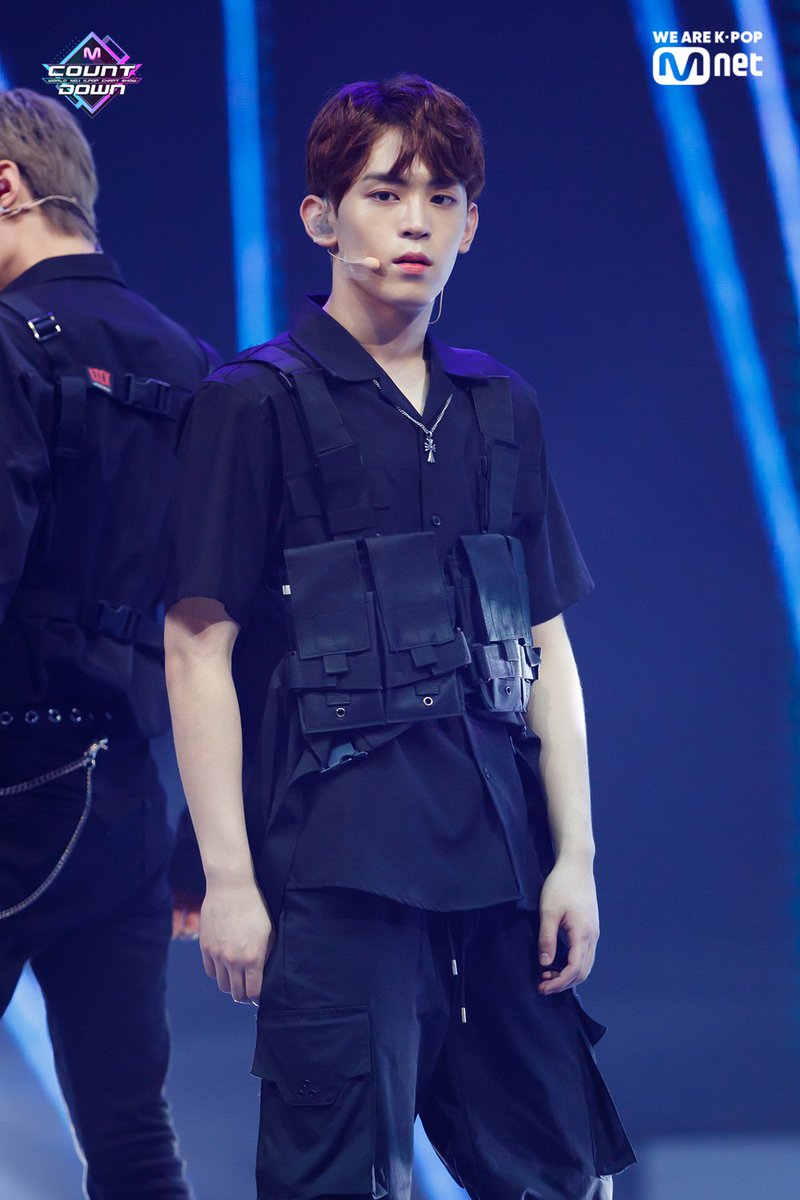 MnetMcountdown's tweet image. 190711 #MCOUNTDOWN 현장포토
국프들을 미치게 할 #프로듀스X101 #SIXC #6crazy #움직여 #MOVE

▶ tv.naver.com/v/9126142