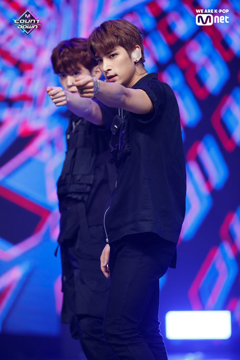 MnetMcountdown's tweet image. 190711 #MCOUNTDOWN 현장포토
국프들을 미치게 할 #프로듀스X101 #SIXC #6crazy #움직여 #MOVE

▶ tv.naver.com/v/9126142