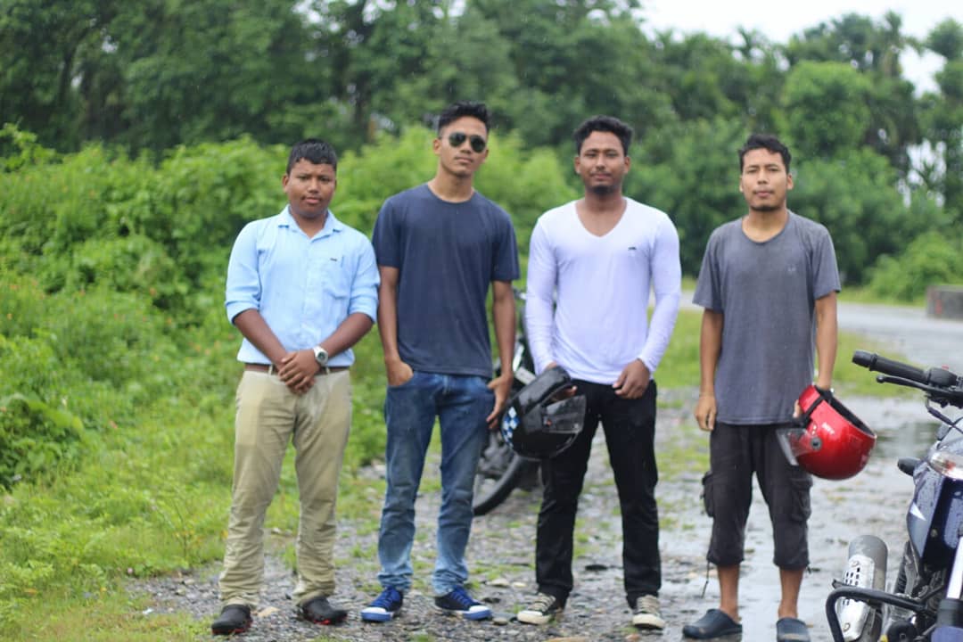 KarsungBoro's tweet photo. Good Times And Crazy Friends Make The Best Memories.
#Finally #ReUnion #OldMates 
#RainyDay #BestMemories #Samrang #Bhutan😁😘😘 https://t.co/z3Lc14Acrw