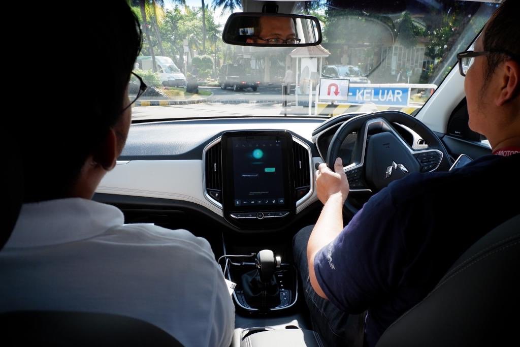 WulingMotorsID's tweet photo. teknologi voice command Berbahasa Indonesia dan pilihan 7 seater, yang juga bertepatan dengan perayaan 2 tahun anniversary Wuling.
#SmartTechnologySUV #HaloWuling #Almaz #Wuling2ndAnniversary https://t.co/Lje5yc4nCN