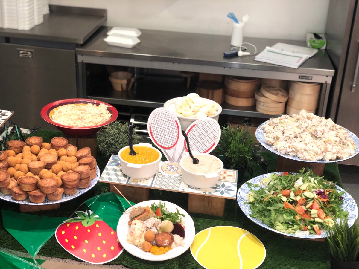 LStoreys's tweet image. Join us for the last Craigforth Wimbledon with a picnic #chefs #Foodies #tennis #gamesetmatch #welovethisbusiness #Stirling #scotcheggs #strawberries 
@lynnywinny_lynn 
@georgegunn2303