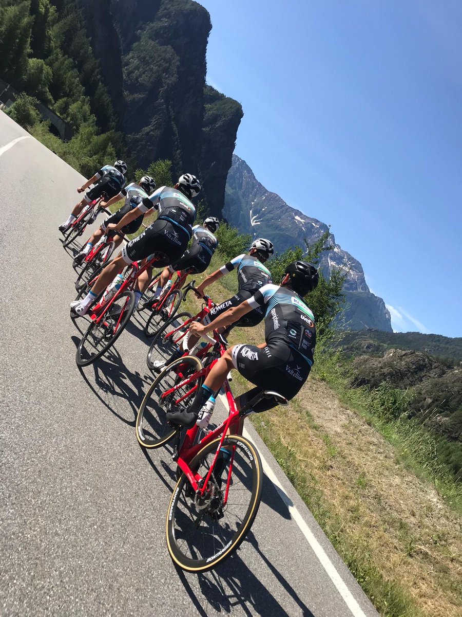 0xRogueAlpha's tweet photo. A normal day in the cyclist paradise!! @Valtellinanews #ciclismo #cycling #cyclingtips #road #gobikprocycling #openjobmetis #rotor #valtellina #kometa #uvet #skoda #trek #kometacyclingteam #fundcontateam  #quererespoder💪 https://t.co/XI9921F14W