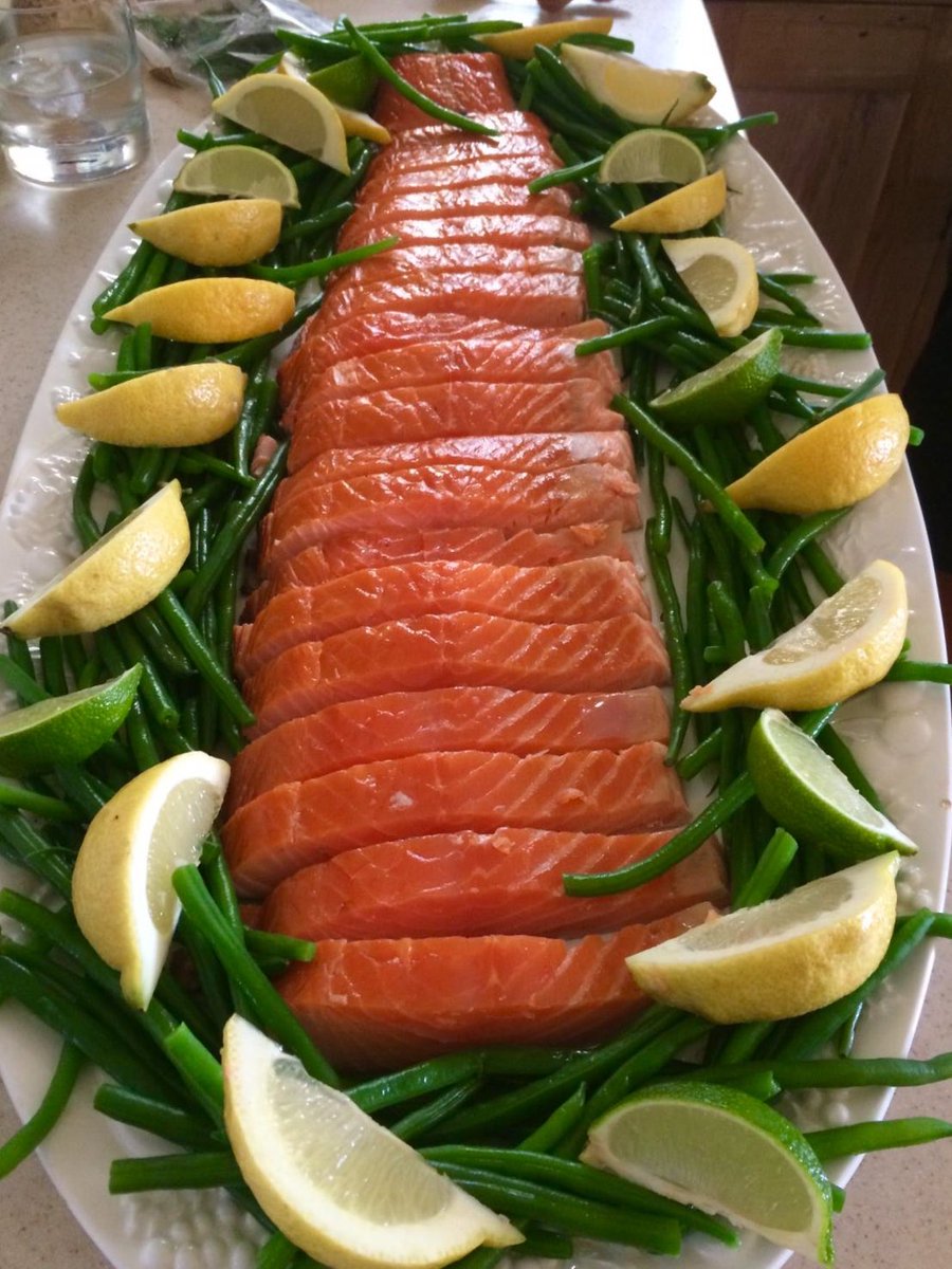 BlakewellSmoked's tweet photo. Sliced side of Salmon, fit for a banquet... #smokehouse #smokedsalmon https://t.co/DL72hIa39b