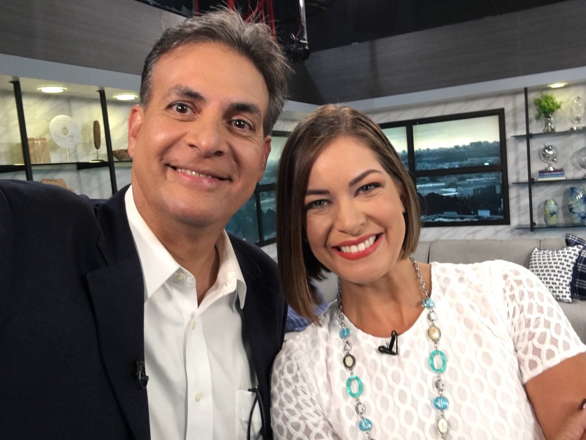 Buenos días. Comparto reflexiones y dialogo ahora con <a href="/MonikaWAPA/">Monika Candelaria</a> en <a href="/WapaTV/">Wapa Televisión</a> sobre los eventos de ayer.