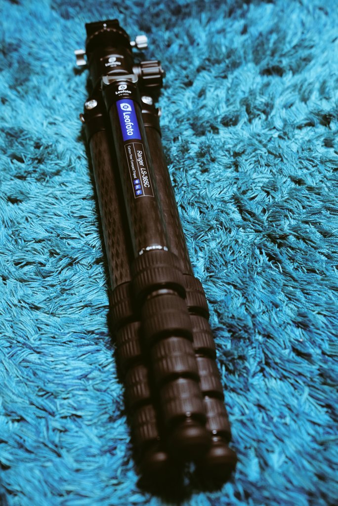 buachanxxx's tweet photo. レオフォトの三脚買いました!!
今流行ってるだけあって、少し触っただけだけどなんかめっちゃ良さそう‼️
花火に間に合ったから、今年は花火撮影頑張りたいです(*´∇`)ノ🎆✨
#レオフォト
#LS365C
#写真好きな人と繋がりたい https://t.co/YyMXavVj5e