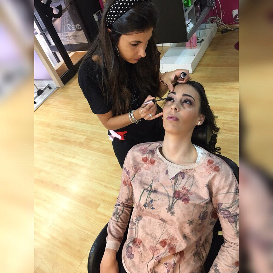 En DOS STYLOS cuidamos al máximo cualquier detalle para vuestro maquillaje. 
Gracias por poneros en nuestras manos! 
Disfrutamos mucho cada día de nuestro trabajo ❤️ #working