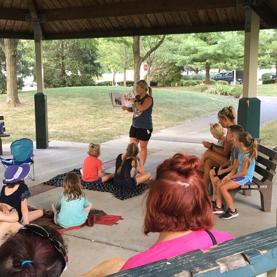 ReadingKidsRead's tweet photo. A bubble gum blowing contest is not as easy as it looks! 2 great books tonight: Bubble Gum,Bubble Gum by Lisa Wheeler & POP:The History of Bubble Gum by Meghan McCarthy. How about @mrschureads showing everybody how itโs done ๐#booksonblankets #summerreading #mrschureadsinreading https://t.co/4yrd4yl48B
