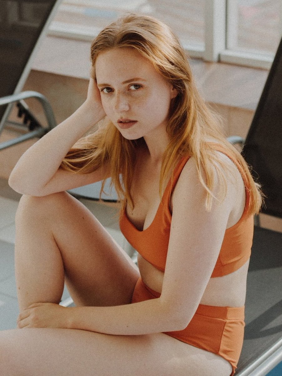 themayfairwitch's tweet photo. 𝟣𝟣 𝑑𝑒 𝐽𝑢𝑙𝑖𝑜 𝑑𝑒 𝟤𝟢𝟣𝟫:

   ❝─She is and old soul with new style, who wears orange and speaks her mind. So powerful, she leaves her prints on everyone she touch.❞

—𝐻𝑜𝑙𝑖𝑑𝑎𝑦𝑠 𝑆𝑡𝑦𝑙𝑒; 𝑂𝑟𝑎𝑛𝑔𝑒 𝐵𝑖𝑘𝑖𝑛𝑖 𝑆𝑒𝑡. https://t.co/fFbDtxv9Hy
