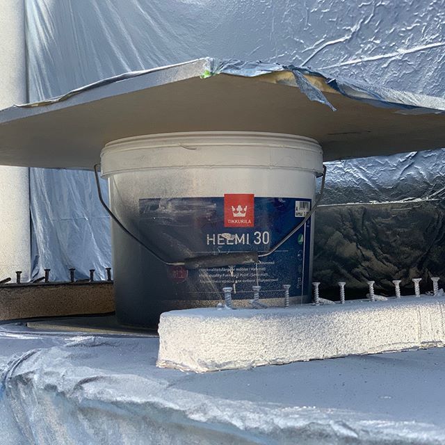 10minuteshop's tweet photo. Surprisingly effective as a spraying turntable - just wish it had castors! 🤔
#MmmDF
#Cabinetmaker
#Carpenter
#MessMaker
#Youtuber
#Podcaster
#Tinkerer
#AlwaysLearning
#AlwaysWorking https://t.co/0UtjtjaJMF https://t.co/7gPvg1yKsT
