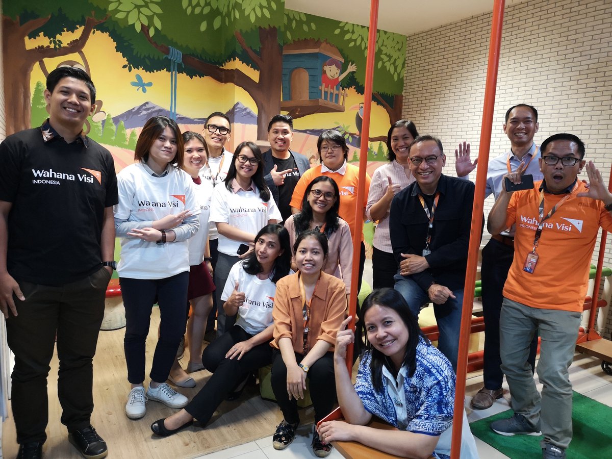 NofriYohanRaco's tweet photo. WeAreOrange#Let my heart be broken with the things that break the heart of God#Dr Bob Pierce# https://t.co/6bZ1eWs3yG