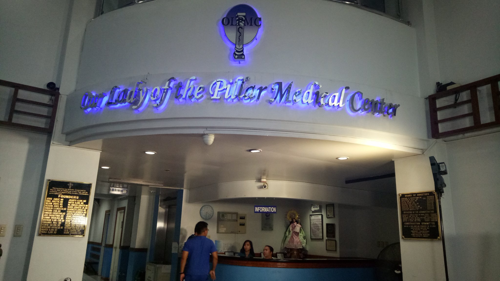 Manila Bulletin News On Twitter Over 40 Students Of Imus Institute Of Science And Technology In Imus Cavite Were Rushed To The Our Lady Of The Pillar Medical Center After Showing Symptoms
