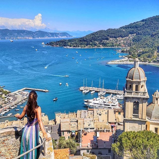 ghportovenere's tweet image. The view from Castello Doria in #Portovenere ⚓ Repost @mhareesi &quot;Portovenere is really one of my fav cities here in #CinqueTerre - Italy. It is at the southern point after the Five Villages and it is so pretty and authentic! I felt here like an Italian Khaleesi ❤️🇮🇹&quot;
#discov…