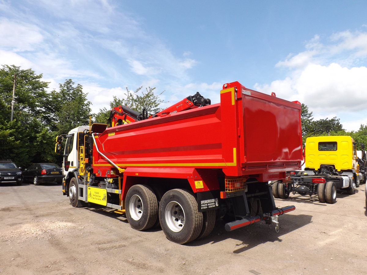 TipperBodies's tweet photo. Ready and Raring to go ....Volvo FE 6x4 26T Hardcase with Crane fitted and various extras as per our Customers Specification 
#BespokeBuilds #commercialbodybuilders @VolvoTrucksUK @CrossroadsTruck https://t.co/ktsjbiirEh