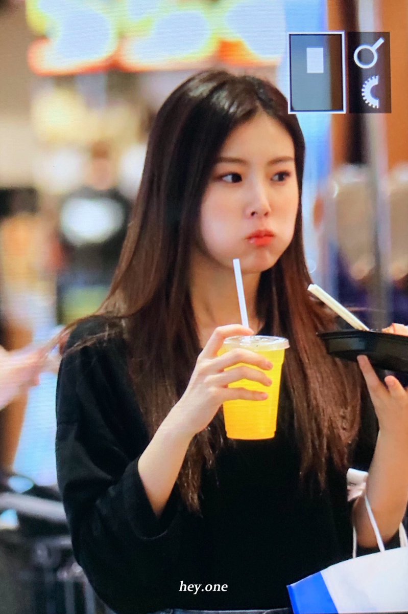 akaนาตาแชวโรมานอฟ tweet media