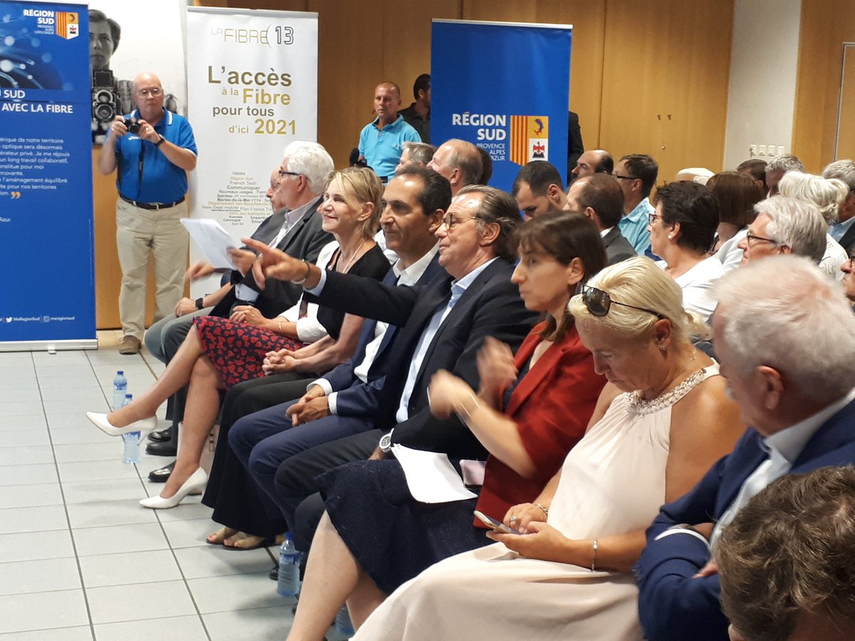 SUD_THD's tweet photo. @ChantalEymeoud et @RenaudMuselier ont lancé officiellement le partenariat avec SFR aujourd'hui à Gap @MaRegionSud @AlticeFrance https://t.co/5Ct7F6xs4J