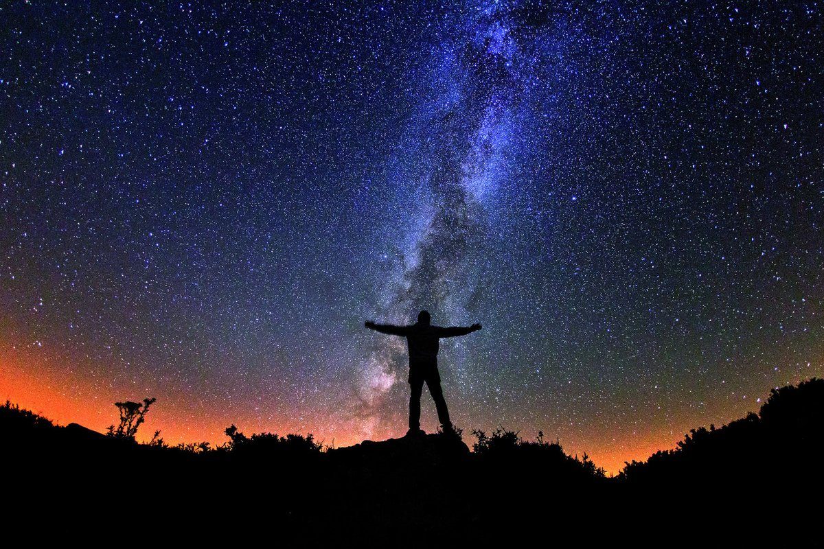 encantorural's tweet photo. Conoce los mejores destinos de Galicia para disfrutar de las noches más espectaculares 😍

https://t.co/KifZtzyJnt 

Vía @Turgalicia https://t.co/kEZVsAUWOU