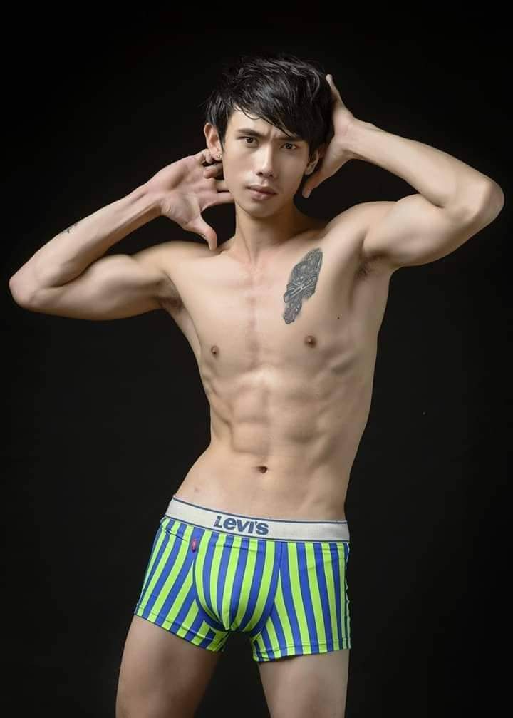 coco9775071's tweet photo. ေမာ္​လၿမိဳင္​က 
Mister အကိတ္​ 🍆🍆🍆 https://t.co/hccnrlbMO4