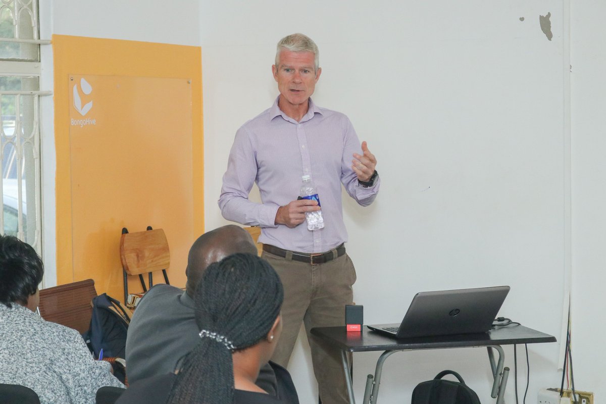 clea_it's tweet photo. Thank you to everyone who came to our event today! It was an absolute pleasure to meet with you and to start hearing your stories. Will share more photos and insights over the coming days! 

📸: @BongoHive 

#lusaka #BoostYourImpact⚡️#nonprofits https://t.co/wqVDvnorIG
