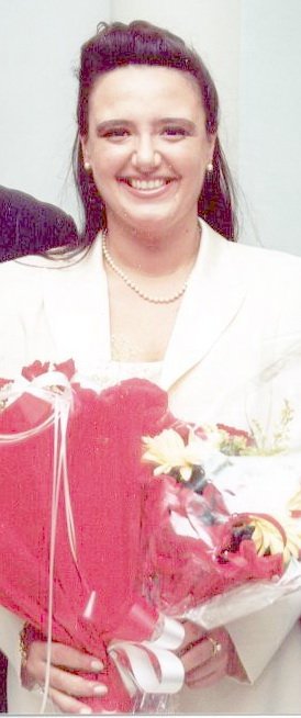 VanessaSantoni's tweet photo. Oggi 19ยฐ anniversario di Laurea! #SSLMIT #IUSLIT @UniTrieste
A "vintage" photograph: 19 years since my Graduation day! #throwback #MastersDegree #TranslationStudies #xl8
(Torta celebrativa more-vaniglia della pasticceria 'Charlotte', #Trieste) https://t.co/SyAW2ijkkV