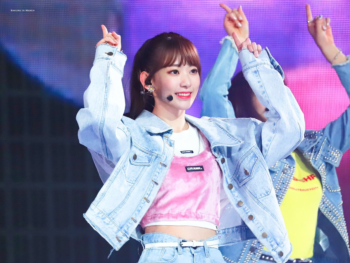 箱入りトマト Op Twitter Sakumail ショートの 宮脇咲良みがある わかる ショートもロングも同じくらい大好きなんですが ロングというか ポニテなどで顔の横に来る髪の毛を上げていると咲良ちゃんのスッキリした輪郭が際立ってサイコ って感じです