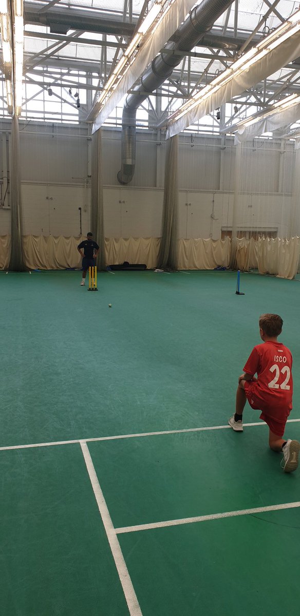Springwood_Prm's tweet image. #SpringConwy continued their morning with an indoor cricket session with some of @GlamCricket coaches! This afternoon we will be switching over. More pictures to follow!