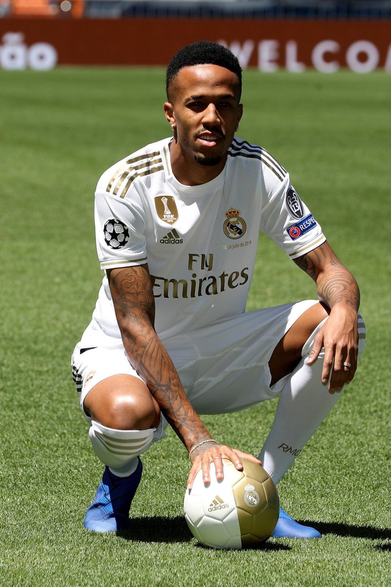 edermilitao's tweet photo. Meu sonho de criança virou realidade. Maior clube do mundo! ⚪️🙏🏾🙌🏾 !Hala Madrid! https://t.co/K20nE1XTZp