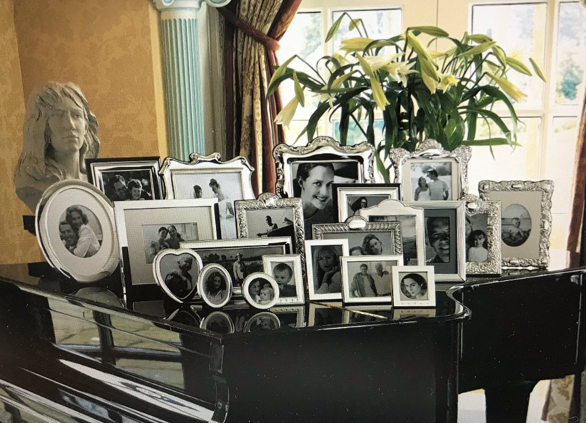 jbsilverware's tweet image. A wonderful range of solid silver photo frames available at jbsilverware.co.uk #jbsilverware #silverphotoframe #photography #carrssilver #photoframes #silver #photographframes
