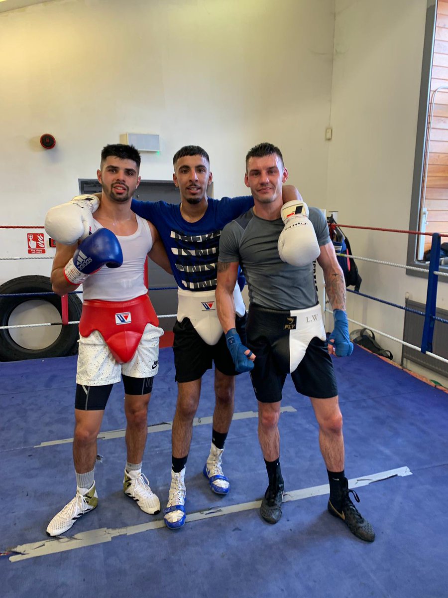 BradDaws2's tweet photo. Sparring @itsLeighWood & @ShabazMasoud this morning preparation's going well, looking to impress 27th July get your tickets now
#TeamDaws π₯
@CarlGreavesPro https://t.co/0wH62HLEcJ
