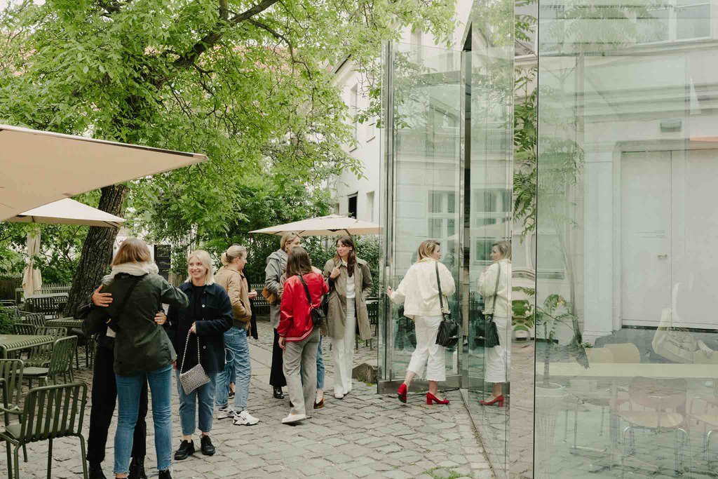 AdamShorCom's tweet photo. Cafe Bravo Occupant Bids Farewell To Temporary Mitte Home https://t.co/OmiVGcmUzX https://t.co/2SjJHKlgMd