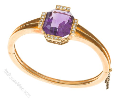 antiques_atlas's tweet photo. Victorian Amethyst &amp; Diamond Bangle #Antiques from Vaughan Antiques 
https://t.co/2xenZ183F5   https://t.co/SN3WkwHlcy #antiquejewellery #vintagejewellery #ArtsandCraftsjewellery #victorianbangle  #Amethyst 
Beautiful colour. https://t.co/1pTT5ndrMV