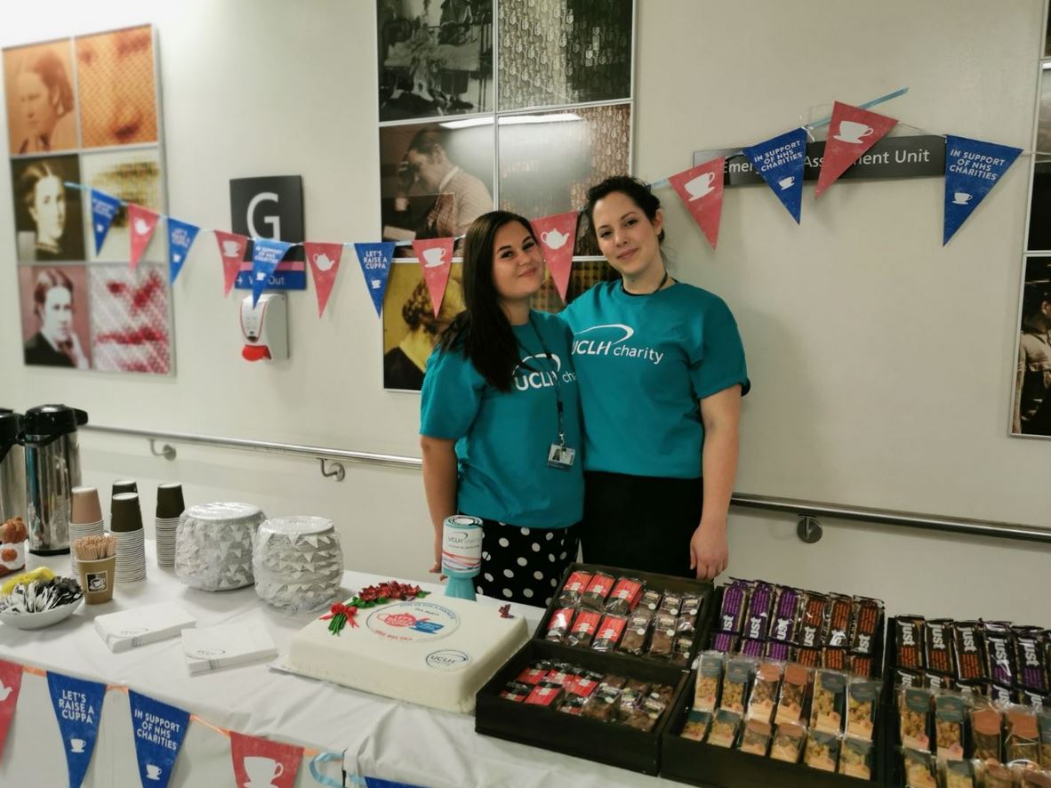 UCLHCharity's tweet photo. Here's our #ThrowbackThursday to last week at the Elizabeth Garrett Anderson Wing when we were surrounded by tea, cake and all things tasty! If you missed us but would still like to support the hospital, you can donate here: https://t.co/ZJixZwwcz7 @uclh #NHSBigTea #EGAWing https://t.co/De0jLQTa00
