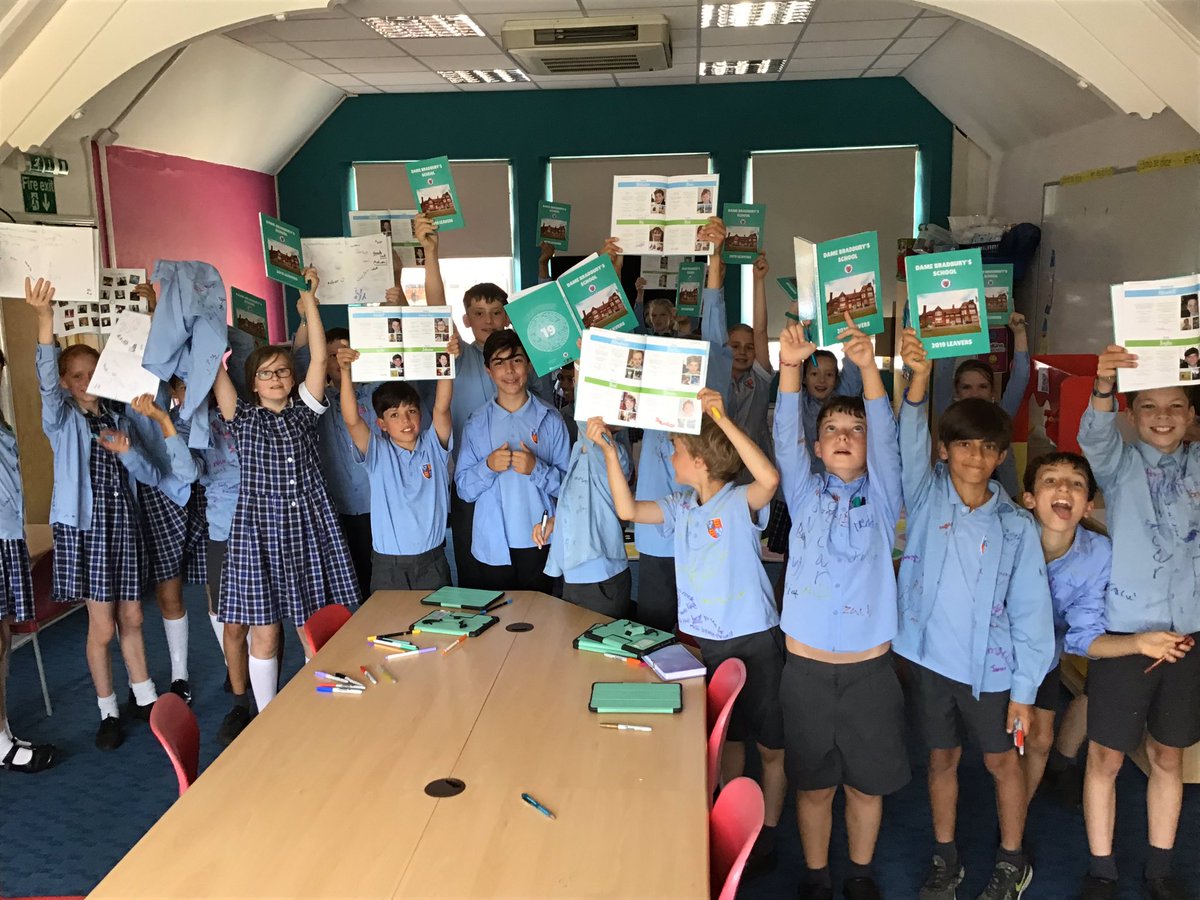 DameBradburys's tweet photo. Lots of excitement and a tinge of sadness in Year 6 today with shirts and year books being signed. The yearbook looks absolutely fantastic! #movingupmovingon @spfschools https://t.co/9bB49SCiat