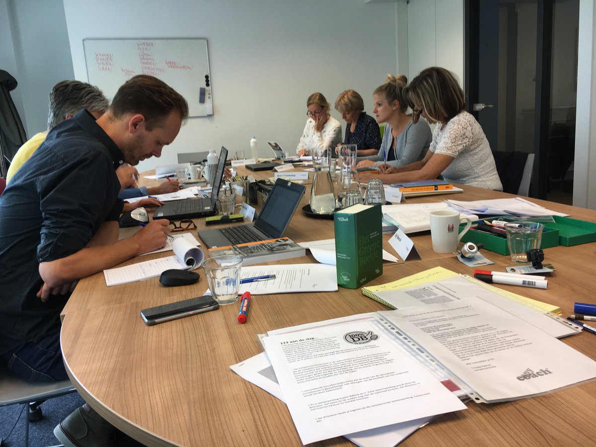 Met de visitatiecommissie van Zaan Primair aan de slag. Effectieve teksten schrijven, een in-company training van ⁦@DeRedactieMdam⁩ ⁦<a href="/ZaanPrimair/">ZaanPrimair</a>⁩
