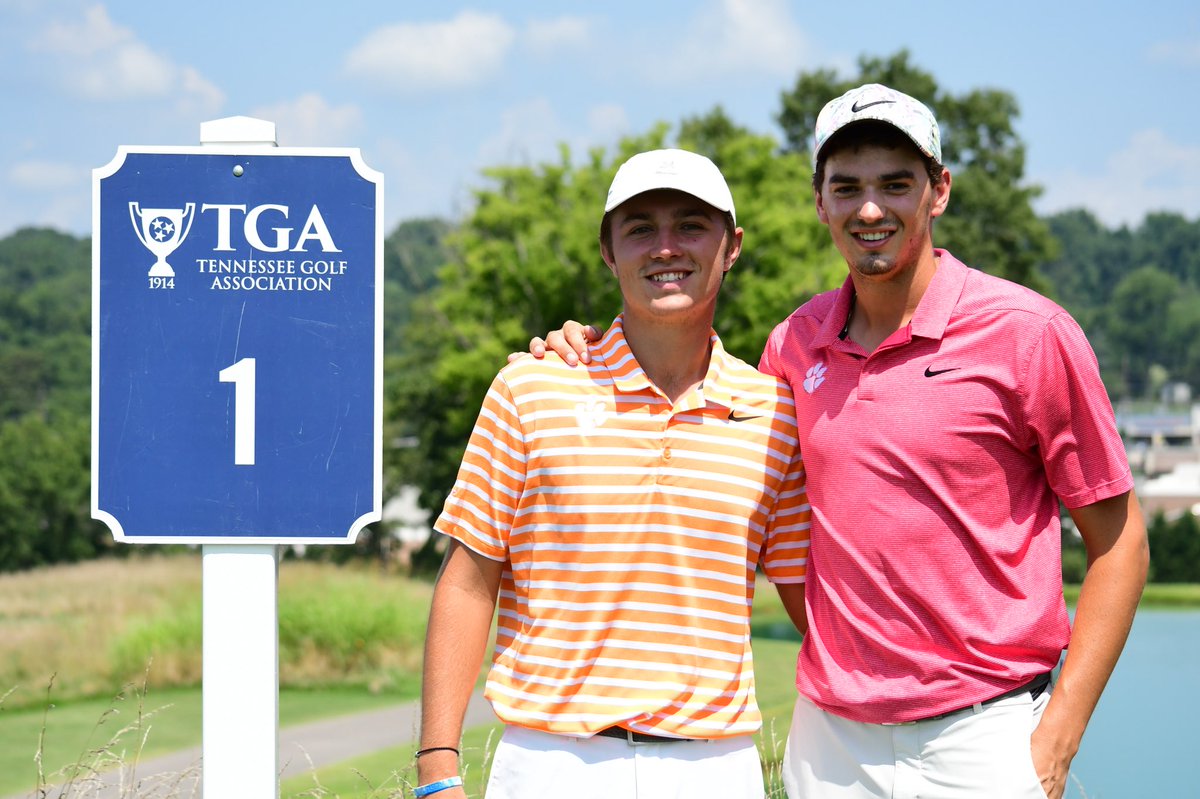 TNgolf's tweet photo. 🏆⛳️

Our first match is on the tee for the quarterfinals of the #Tenn4Ball at Cherokee Country Club.

@dubnott and @CottamKyle will take on @trentonj1297 and @CadeRussell6 

📲 Scoring: https://t.co/vMnv3ygyJI https://t.co/XMAcOUY3uA
