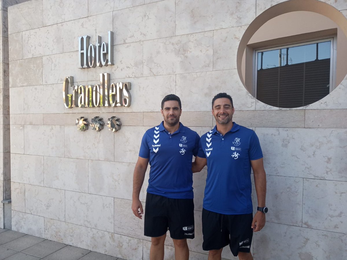 ctafabm's tweet photo. ☑️ YA ES OFICIAL 
Nuestros cincos compañeros ascendidos comenzarán la siguiente temporada en la siguiente categoría correspondiente 
@Refereealberto a La Liga Asobal y nuestros hermanos @FranCost86 y @Alberto_Cost // @verabertoni #CarlosVera 
Fruto de vuestro trabajo 💪🏼 https://t.co/XXtBcR6UBn